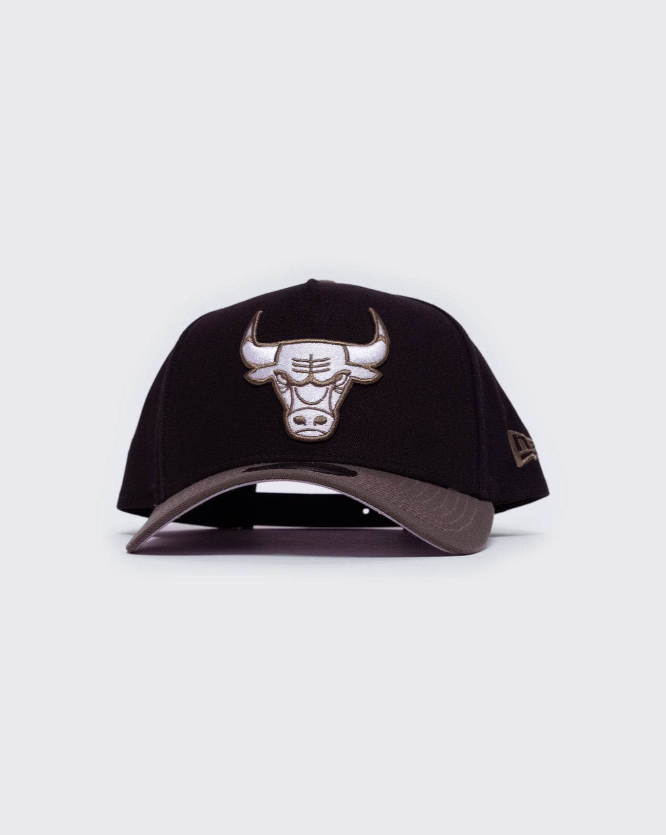 BLKWLT new era 940 aframe chicago bulls grizzly new era cap