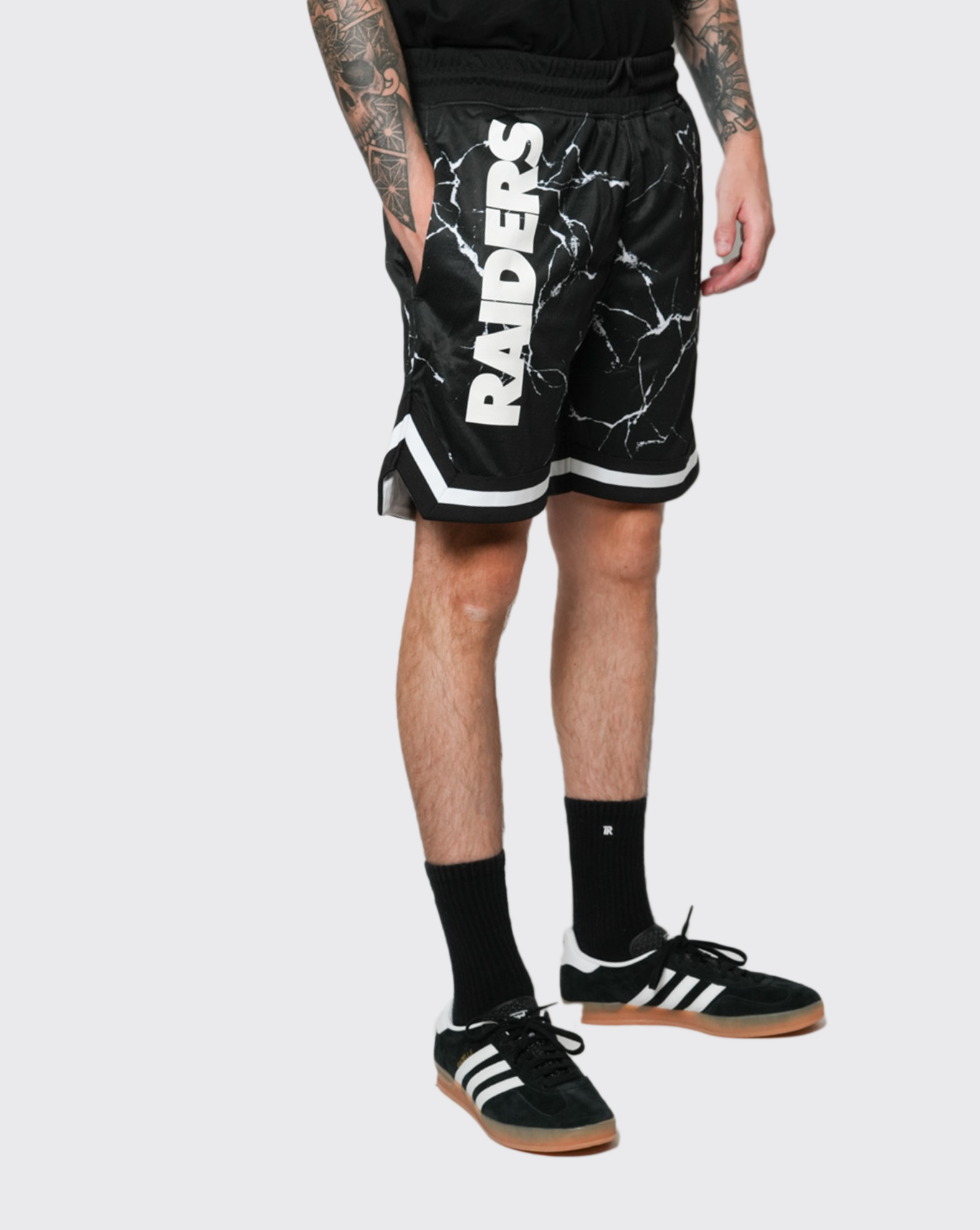 new era las vegas raiders mesh short