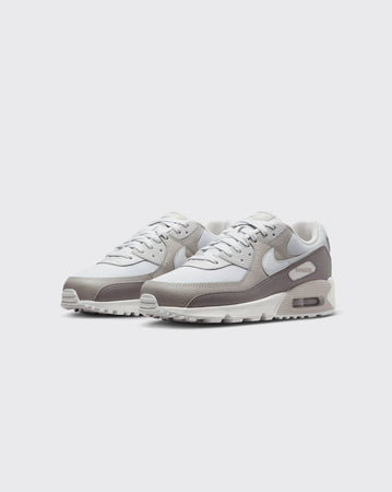 nike signal d/ms/x | AT5303-100 | trainers store
