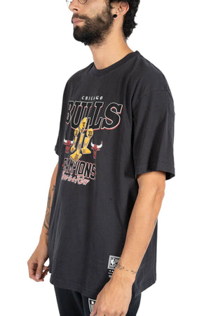 Mitchell and Ness Vintage Champs Bulls Trophy Tee mitchell and ness Shirt