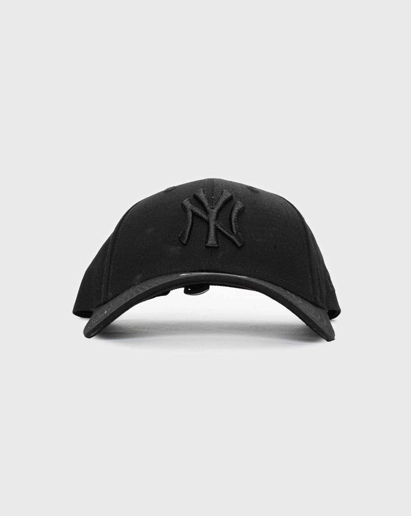 Black/Black New Era Women’s 940CS New York Yankees new era cap