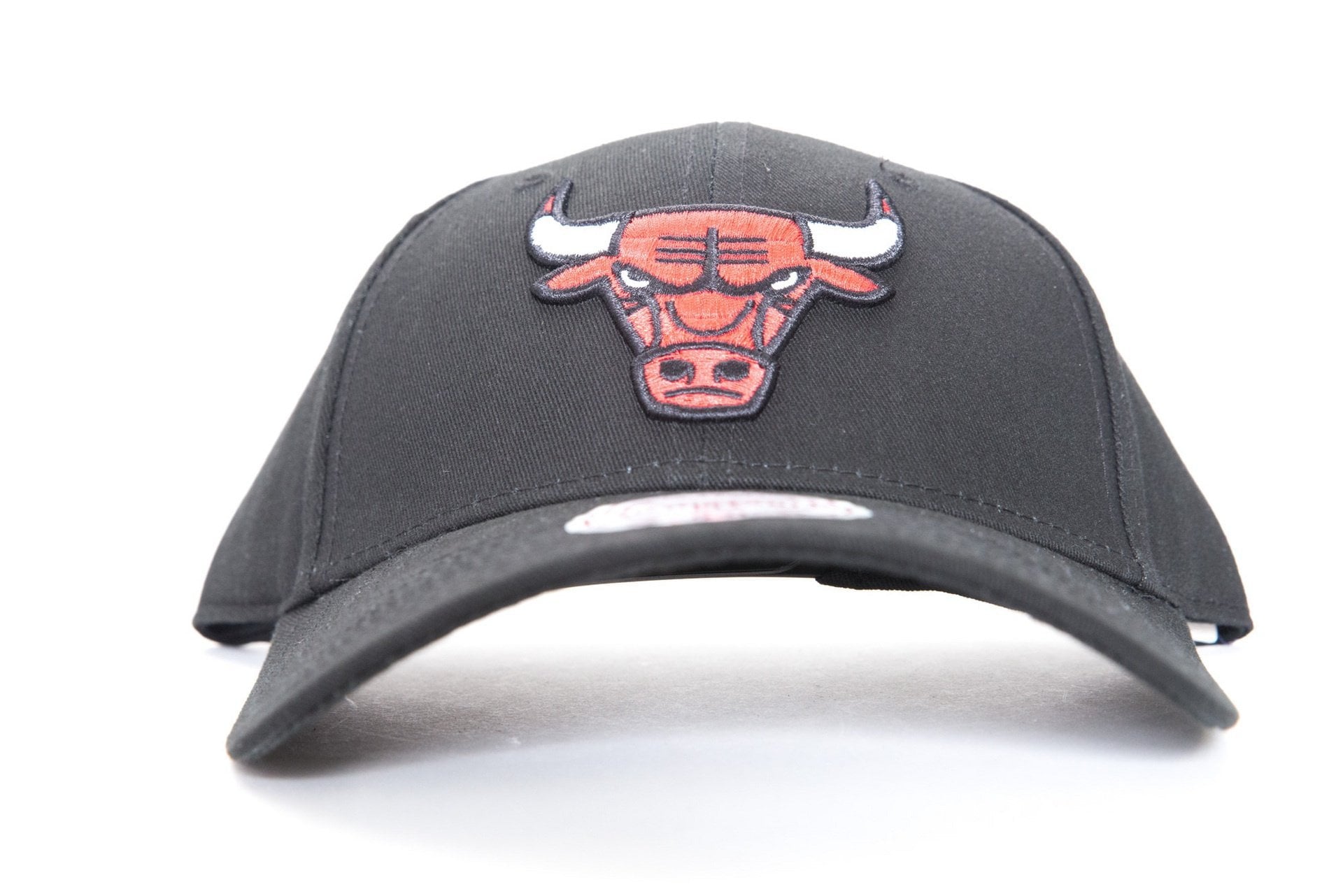 black mitchell and ness chicago bulls core low pro snapback mitchell and ness 5056036178058 cap