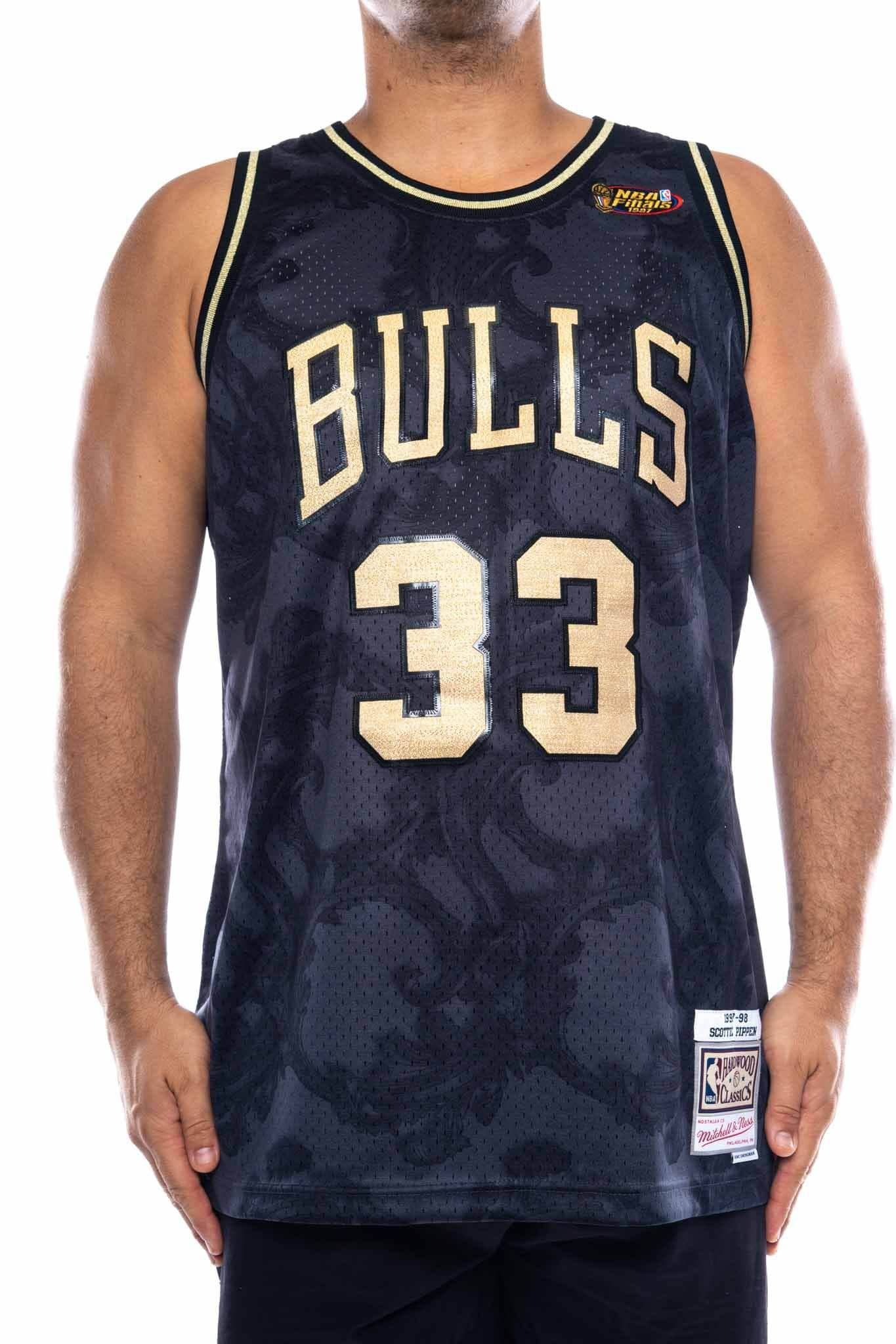 mitchell and ness bulls pippen 33 97-98 gold toile swingman jersey