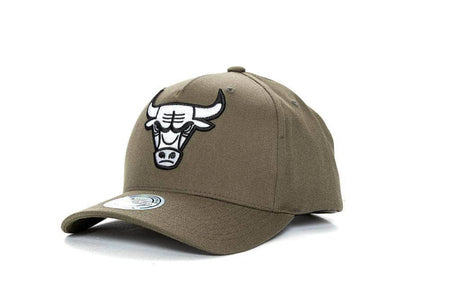 OLIVE/BLACK AND WHITE mitchell and ness chicago bulls 110 pinch panel snapback mitchell and ness cap