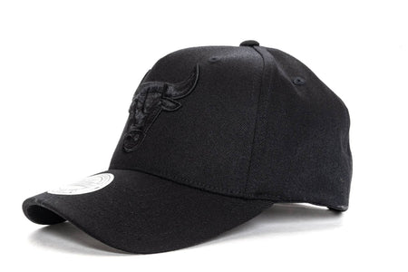 ALL BLACK mitchell and ness chicago bulls 110 snapback mitchell and ness cap