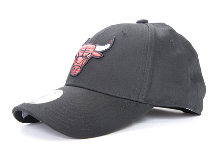 black mitchell and ness chicago bulls core low pro snapback mitchell and ness 5056036178058 cap