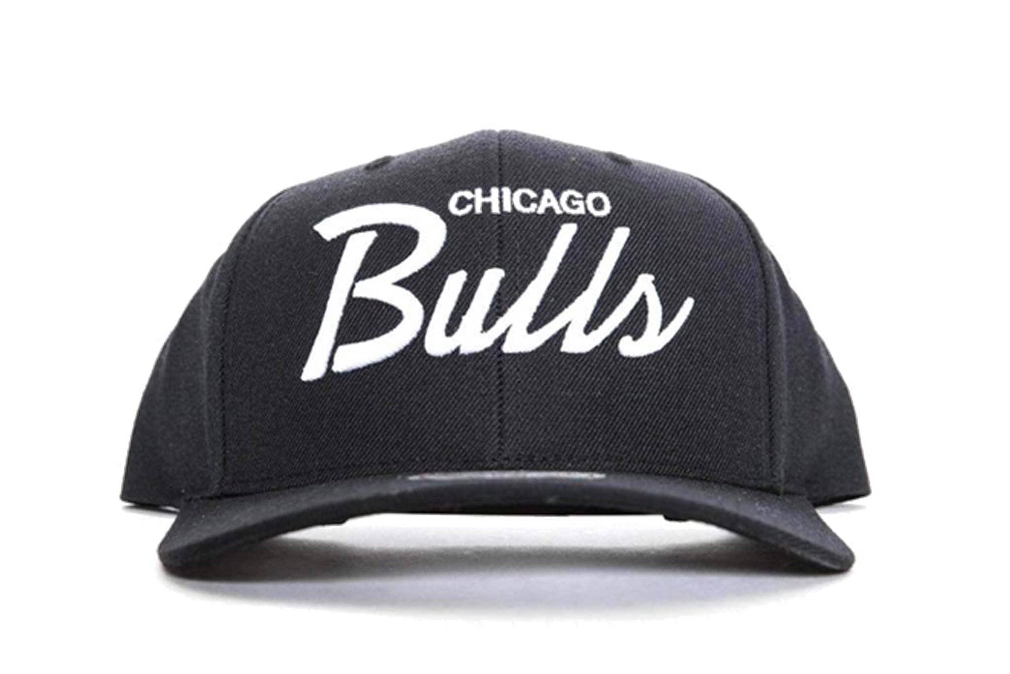 black mitchell and ness chicago bulls precurved script snapback mitchell and ness 5060580323437 cap