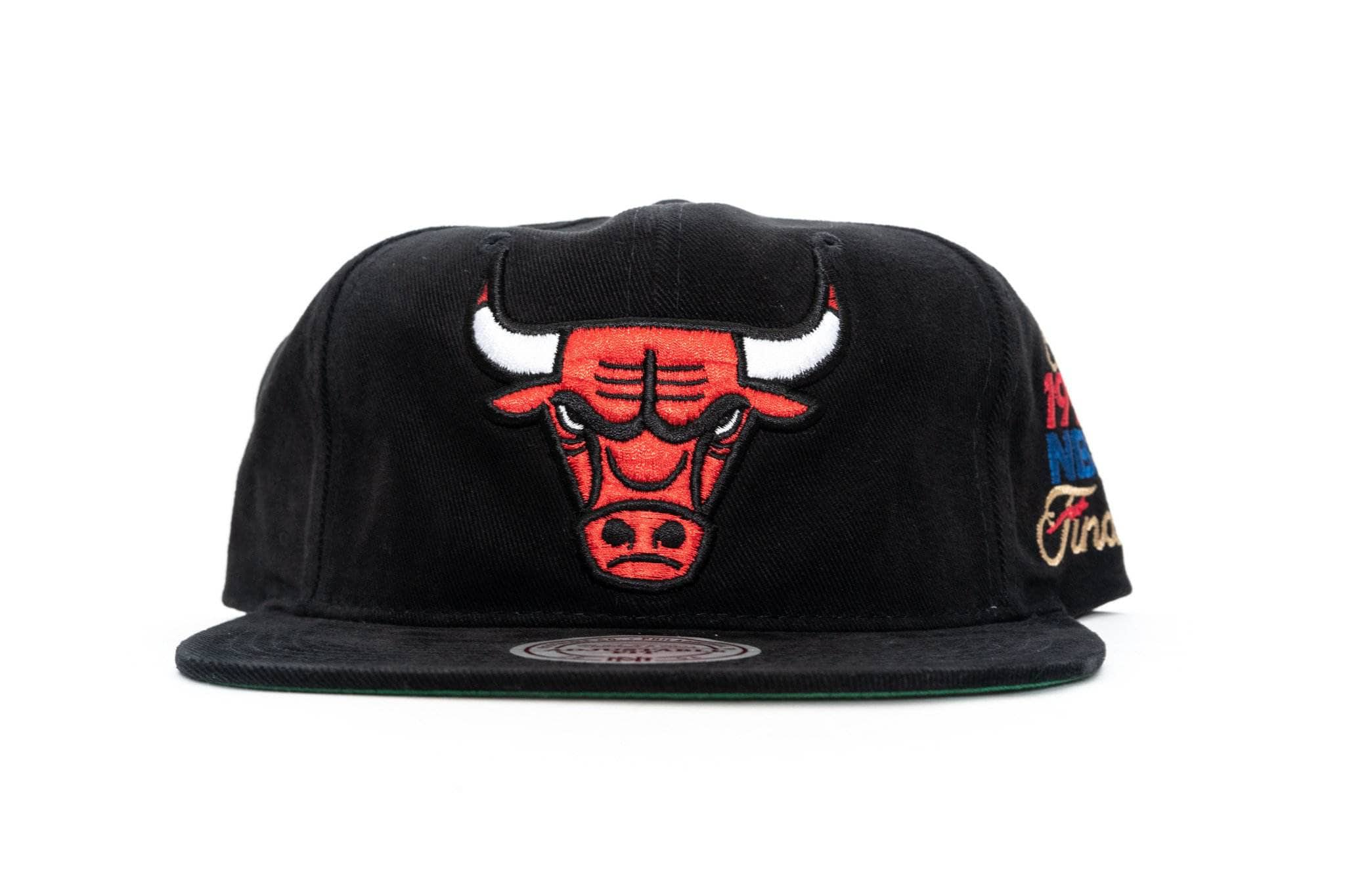 BLACK mitchell and ness chicago bulls road finals snapback mitchell and ness cap