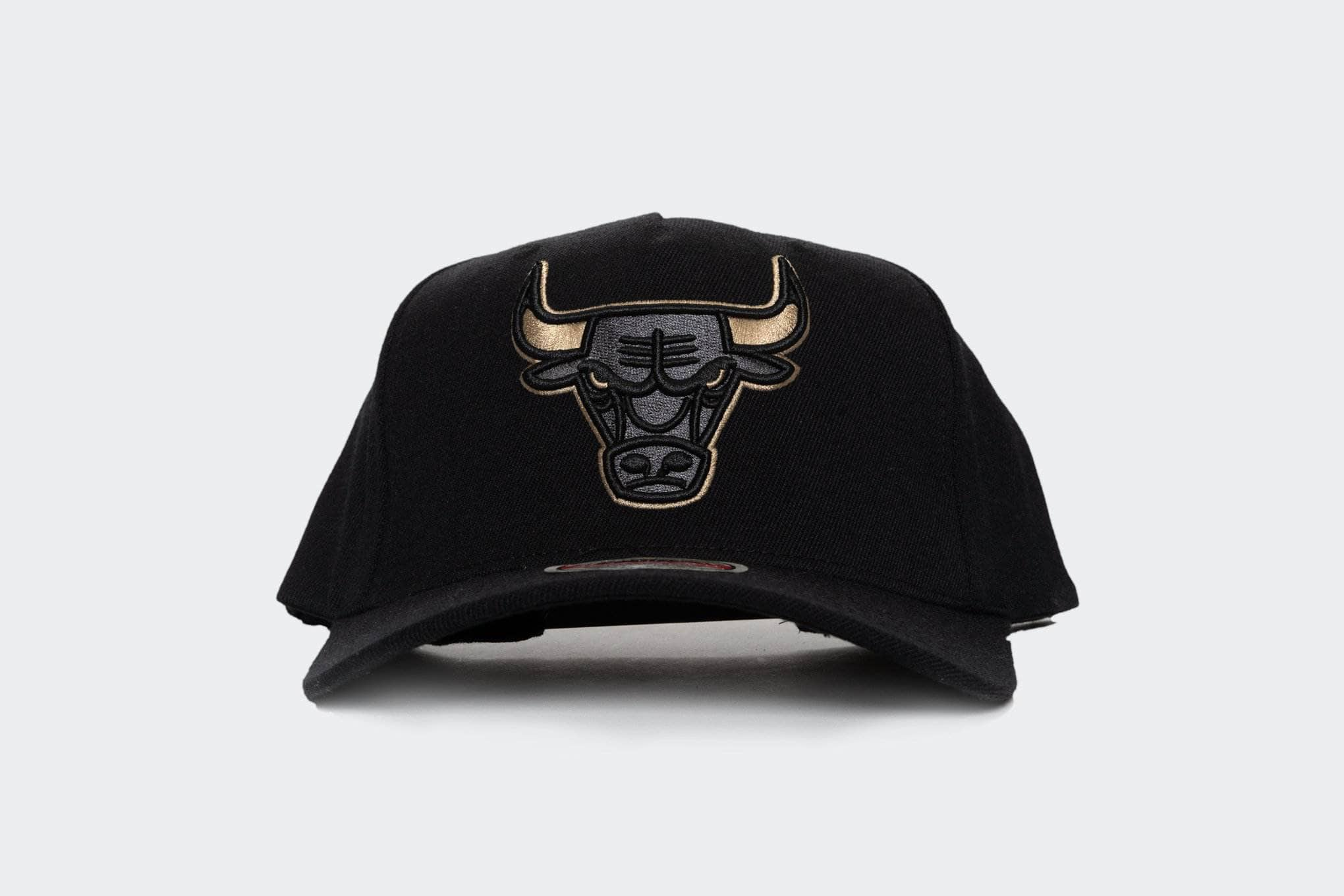 Black Mitchell and Ness Diamond One CL RL Bulls MNCG20127B mitchell and ness cap