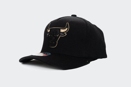 Black Mitchell and Ness Diamond One CL RL Bulls MNCG20127B mitchell and ness cap