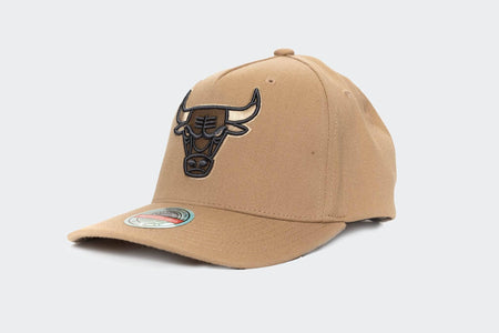 Clay Mitchell and Ness Diamond One CL RL Bulls MNCG20127C mitchell and ness cap