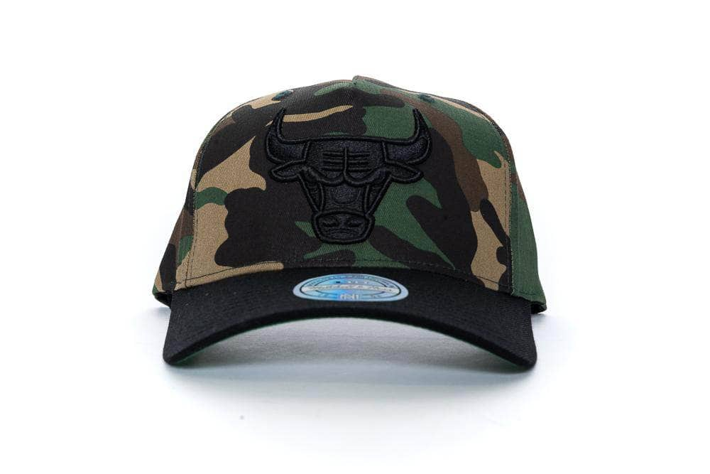 Camo mitchell and ness goldwich pinch panel chicago bulls mitchell and ness cap