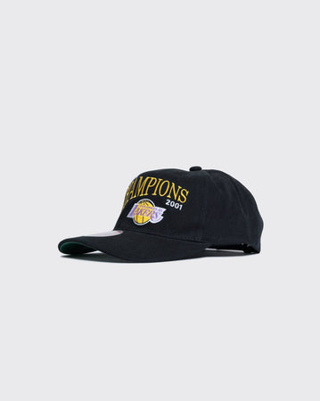 Black Mitchell & Ness Lakers 2001 Championship DS mitchell & ness cap