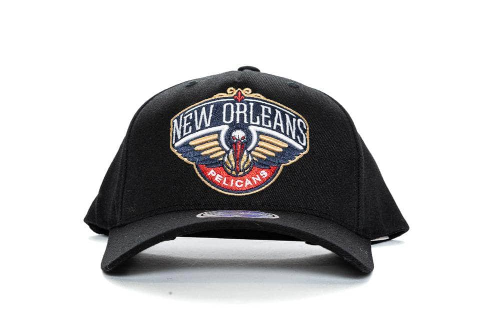 BLACK/BLACK AND COLOUR mitchell and ness new orleans pelicans 110 pinch panel snapback mitchell and ness cap