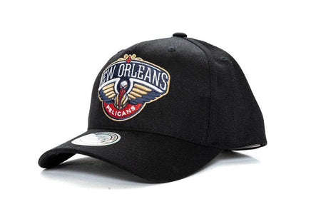 BLACK/BLACK AND COLOUR mitchell and ness new orleans pelicans 110 pinch panel snapback mitchell and ness cap