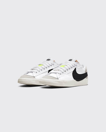 Nike Women’s Blazer Low Jumbo ’77 nike Shoe