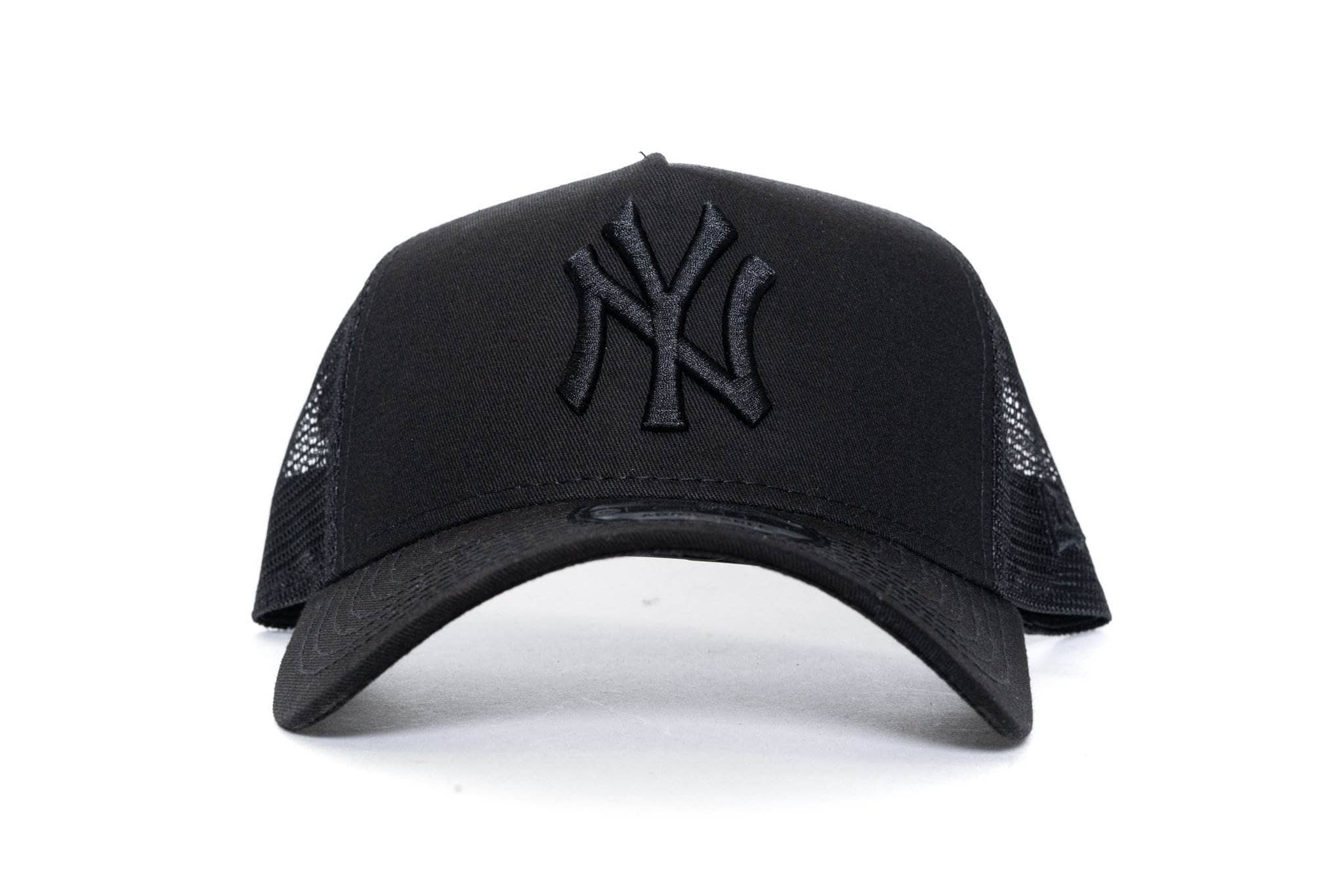 BLACK ON BLACK new era 940 aframe new york yankees trucker new era cap