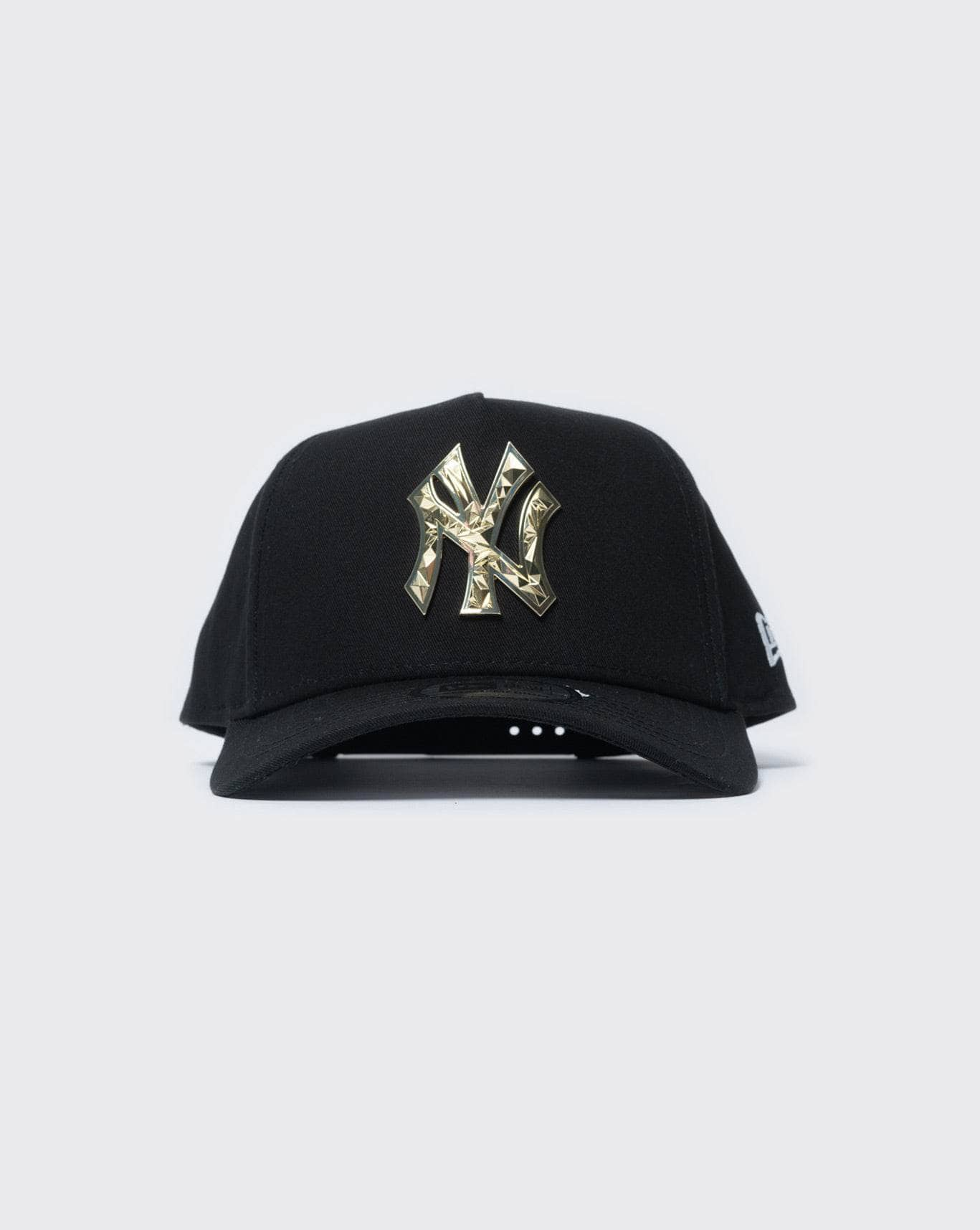 black/gold new era 940 kframe new york yankees fractured new era cap