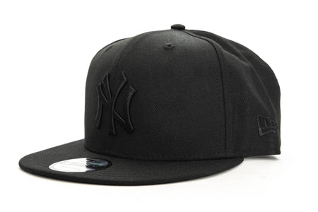 Black On Black new era 950 new york yankees new era cap