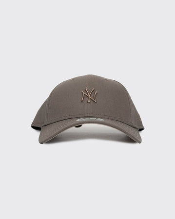 flcn/desert New Era Women’s 940CS New York Yankees new era cap