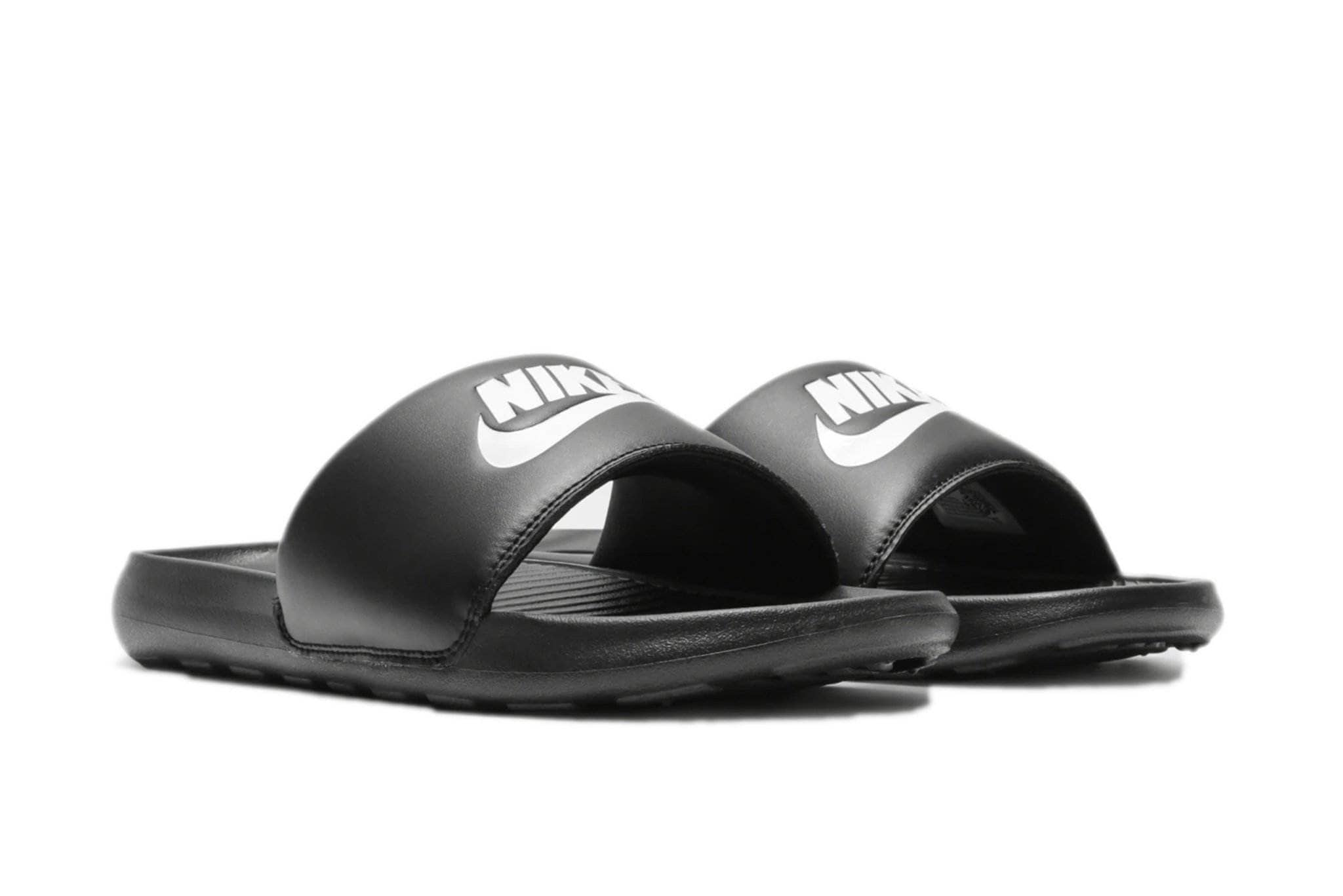 Nike victori one slide nike slide